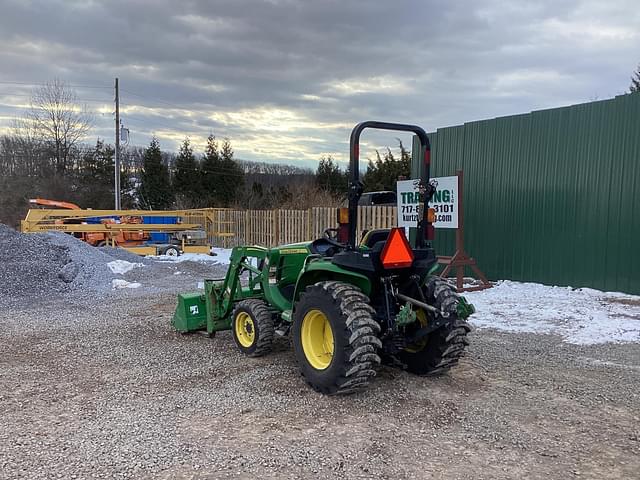 Image of John Deere 3032E equipment image 1