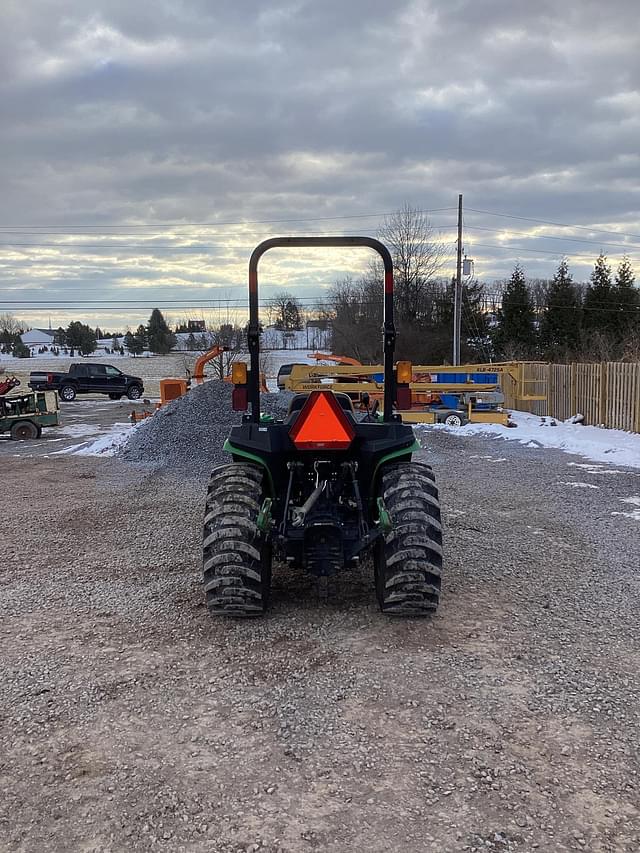 Image of John Deere 3032E equipment image 2