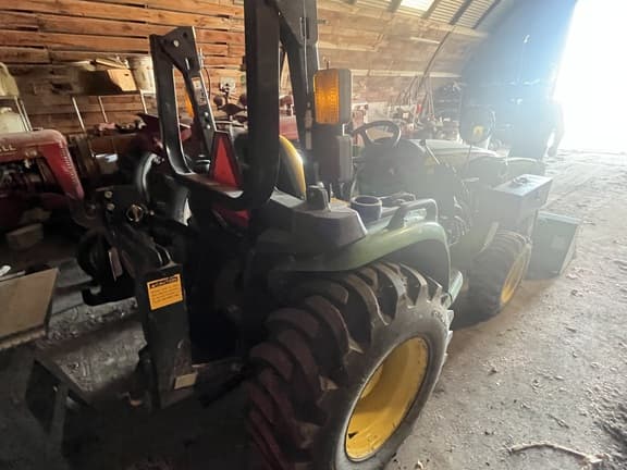 Image of John Deere 3032E Image 1