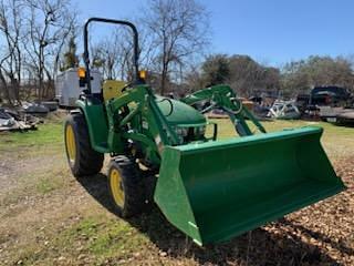 Image of John Deere 3032E equipment image 4