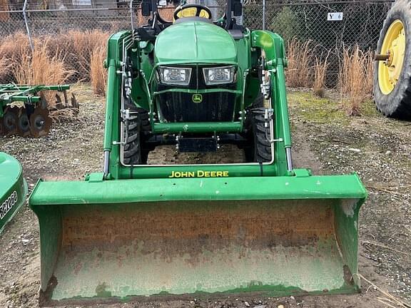 Image of John Deere 3032E equipment image 1