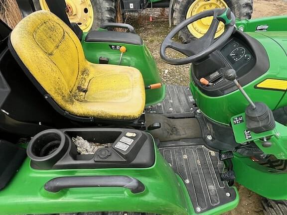 Image of John Deere 3032E equipment image 4