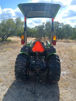 Image of John Deere 3032E equipment image 2