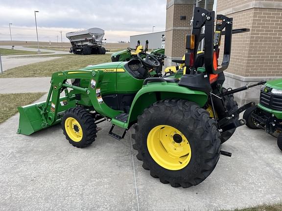 Image of John Deere 3032E equipment image 2