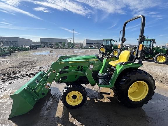 Image of John Deere 3032E Primary image