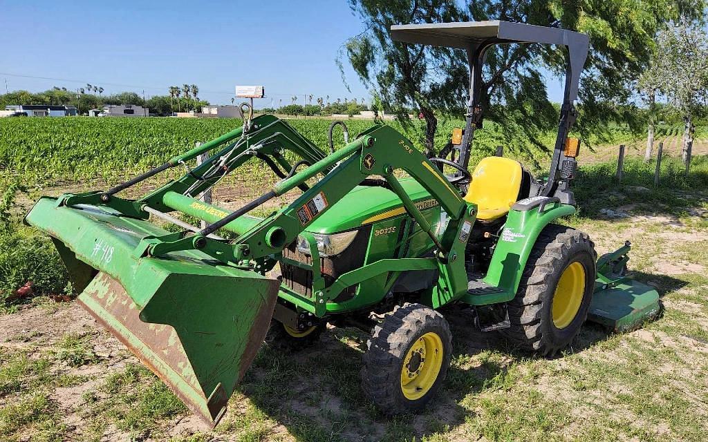 Image of John Deere 3032E Primary image