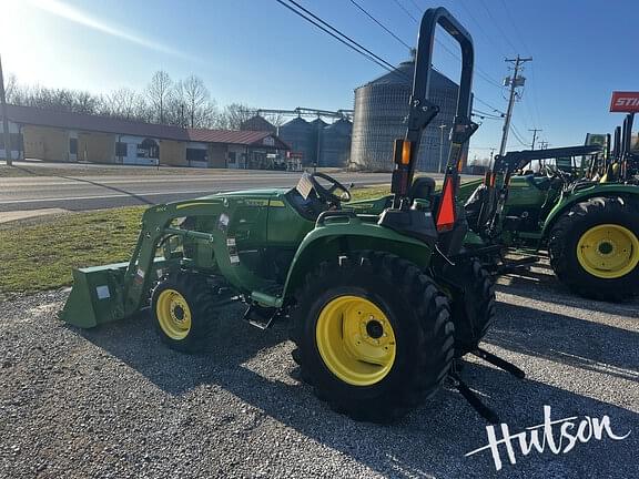 Image of John Deere 3032E equipment image 3