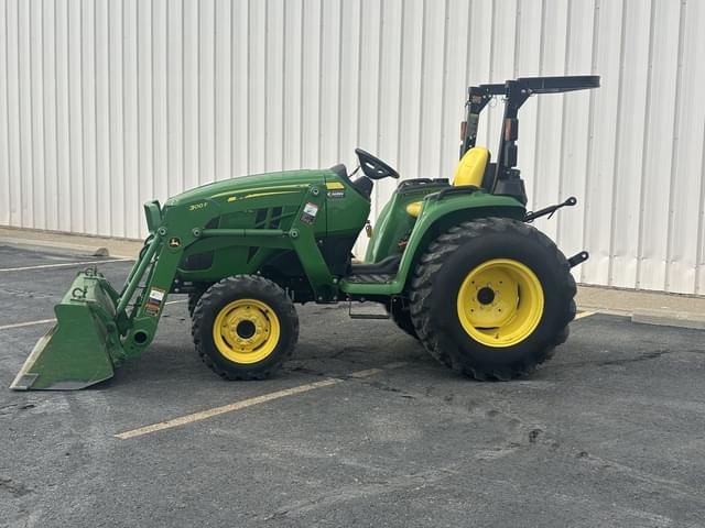 Image of John Deere 3032E equipment image 1