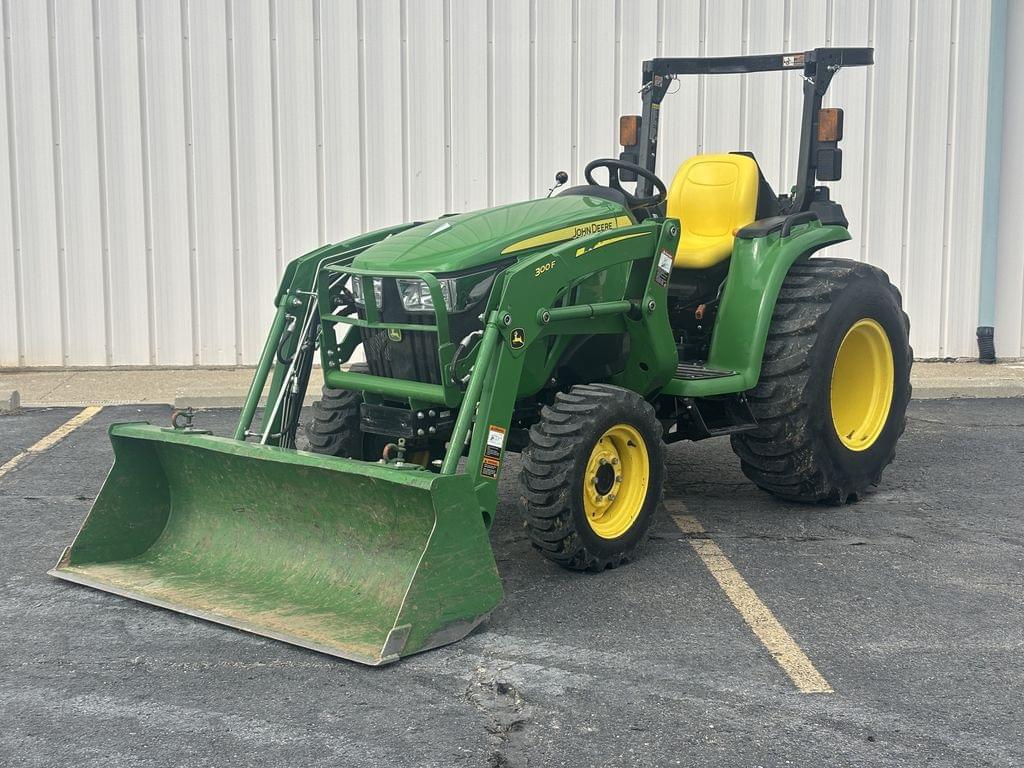 Image of John Deere 3032E Primary image