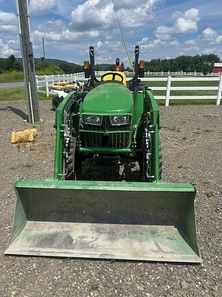Image of John Deere 3032E equipment image 1