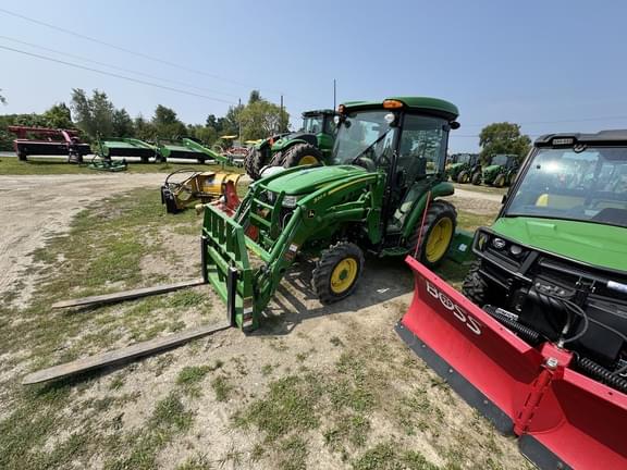 Image of John Deere 3033R equipment image 1