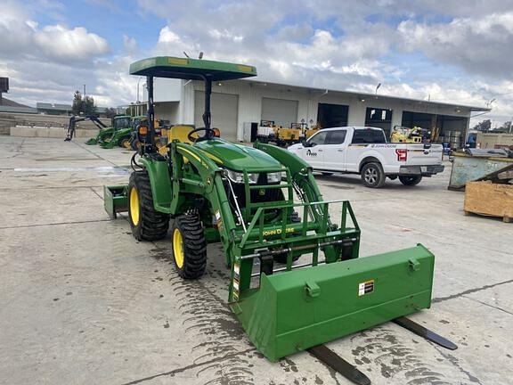 Image of John Deere 3033R equipment image 2