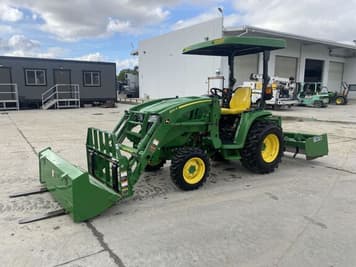 Main image John Deere 3033R