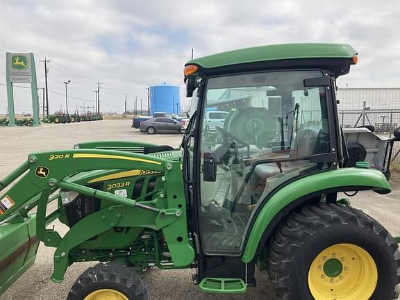 Image of John Deere 3033R equipment image 1