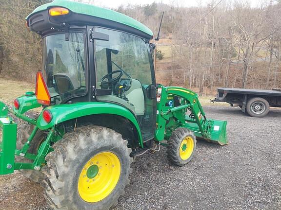 Image of John Deere 3033R equipment image 4