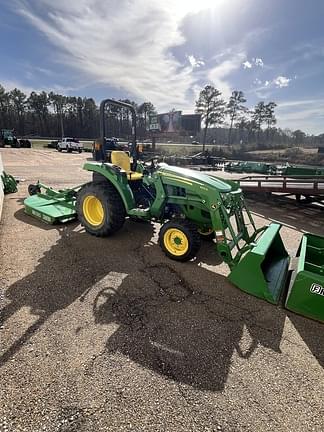 Image of John Deere 3035D equipment image 4