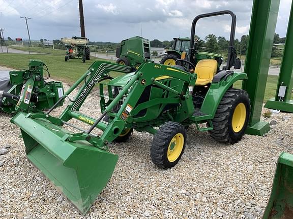 Image of John Deere 3035D Image 1