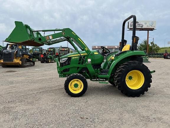 Image of John Deere 3035D equipment image 1