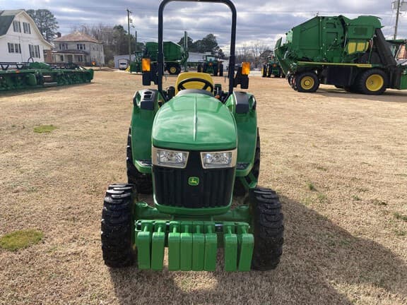 Image of John Deere 3035D equipment image 2