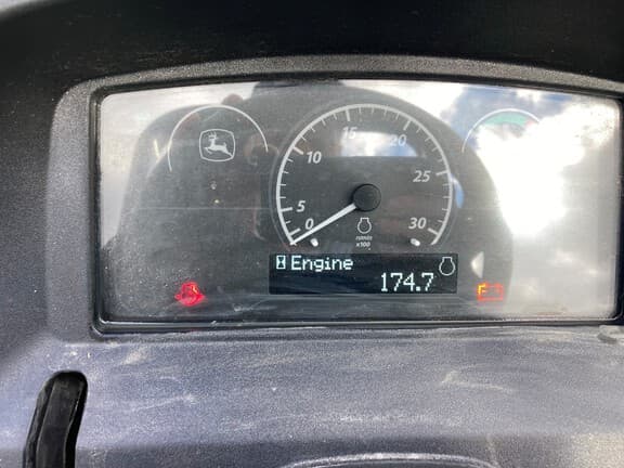 Image of John Deere 3035D equipment image 4