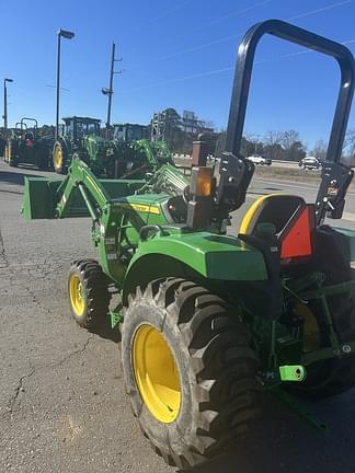 Image of John Deere 3035D equipment image 1