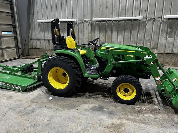 Image of John Deere 3038E Primary image