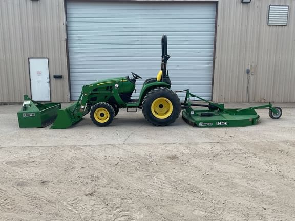 Main image John Deere 3038E