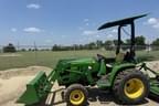 Image of John Deere 3038E equipment image 2
