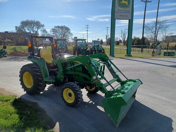 Main image John Deere 3038E