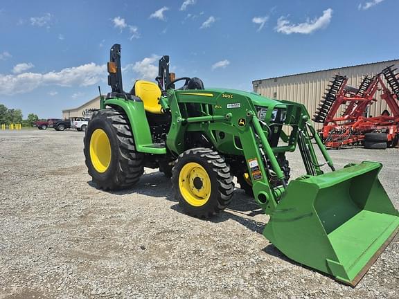 Image of John Deere 3038E equipment image 3