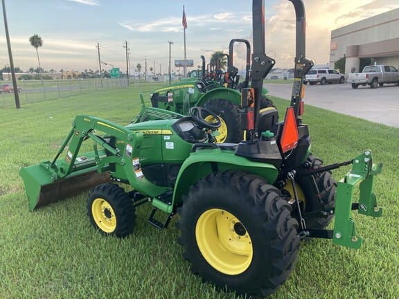 Main image John Deere 3038E