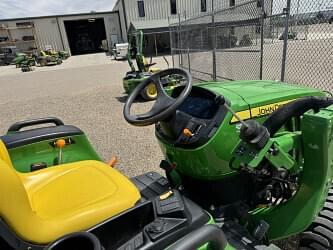 Image of John Deere 3038E equipment image 2