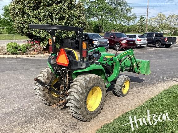 Image of John Deere 3038E equipment image 3