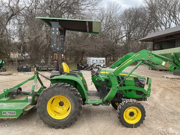 Image of John Deere 3038E equipment image 2
