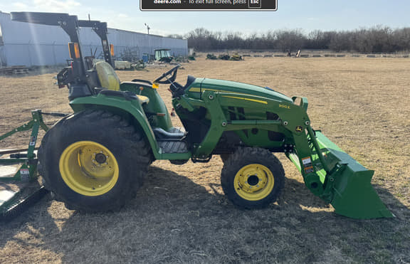 Image of John Deere 3038E equipment image 2