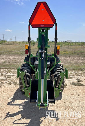 Image of John Deere 3038E equipment image 3