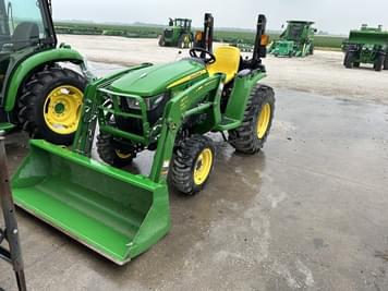 Main image John Deere 3038E