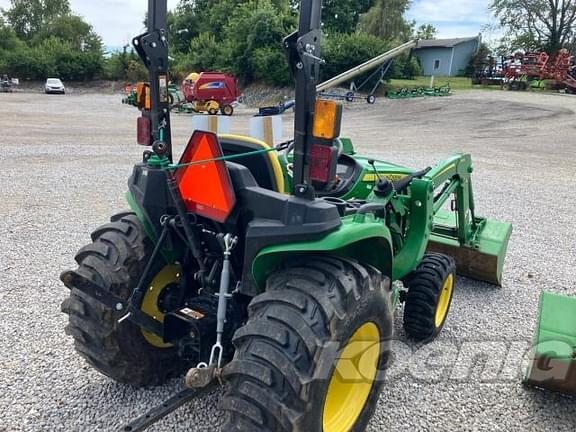 Image of John Deere 3038E equipment image 3