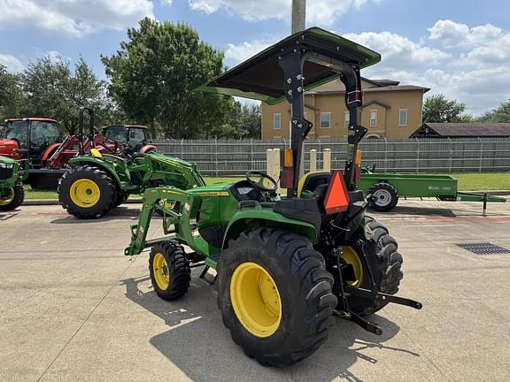 Image of John Deere 3038E equipment image 2