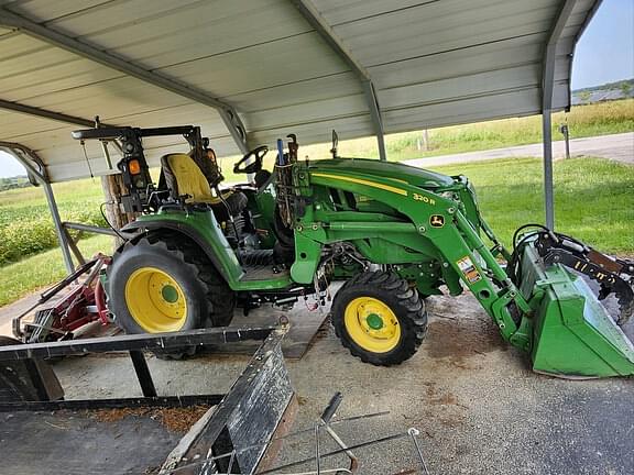 Image of John Deere 3039R Primary image