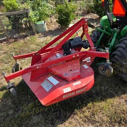 Image of John Deere 3039R equipment image 4