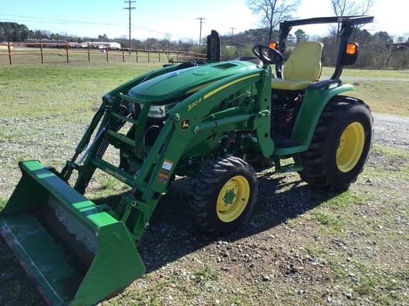 Image of John Deere 3039R equipment image 1