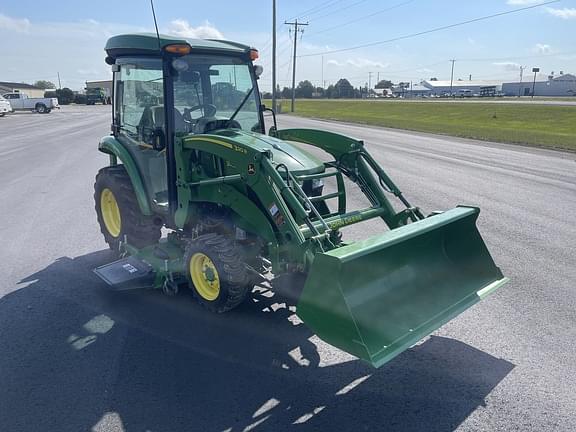 Image of John Deere 3039R equipment image 2