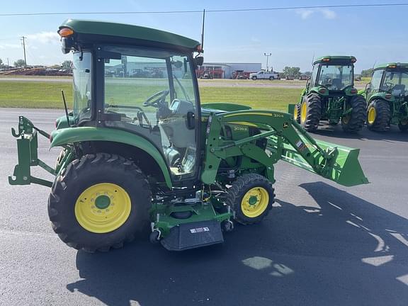 Image of John Deere 3039R equipment image 3