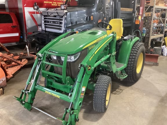 Main image John Deere 3039R