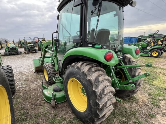 Image of John Deere 3039R equipment image 1