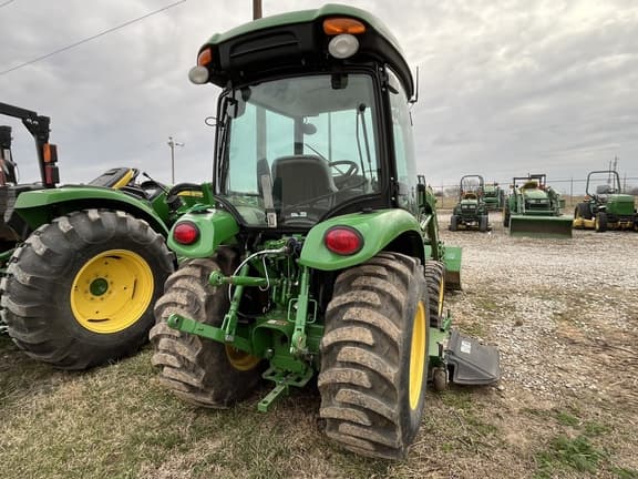 Image of John Deere 3039R equipment image 2