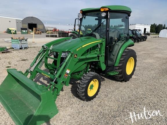 Image of John Deere 3039R equipment image 2