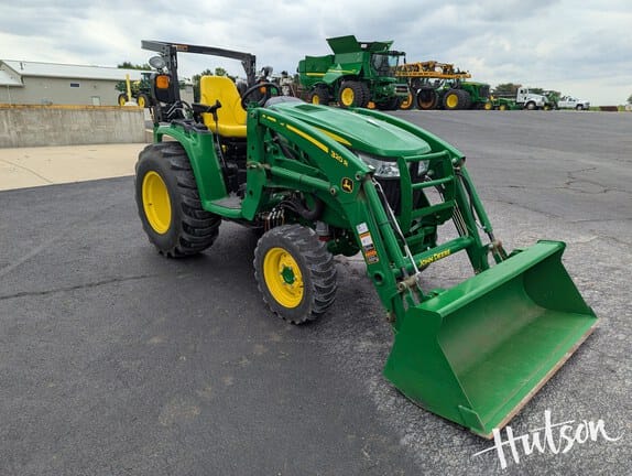 2021 John Deere 3039R Equipment Image0