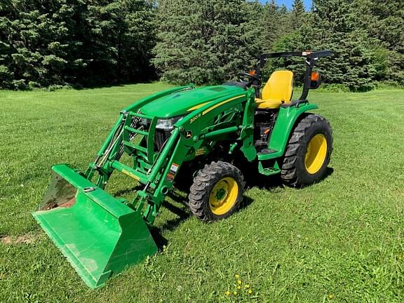 Image of John Deere 3039R equipment image 1